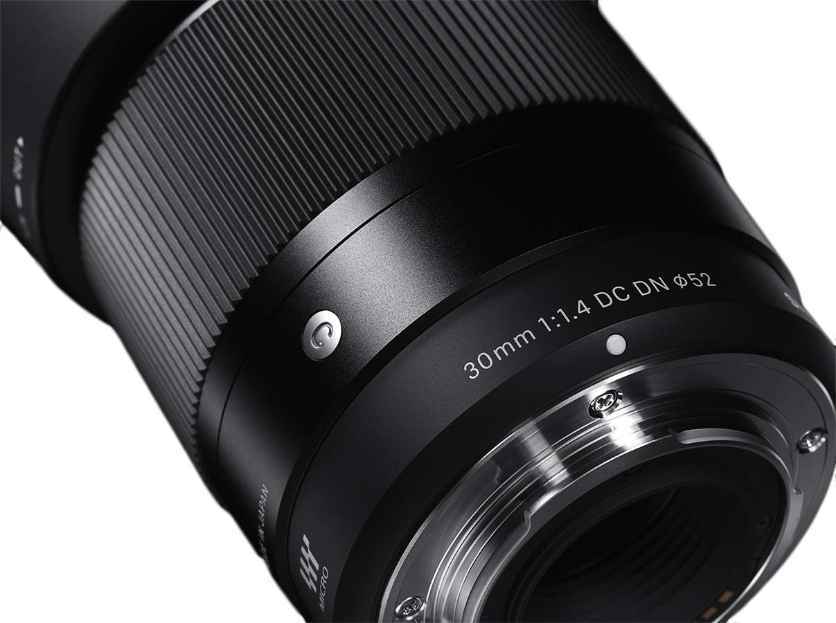 Sigma 30 mm f1.4 DC DN Contemporary Lens for Sony E-Mount - Black